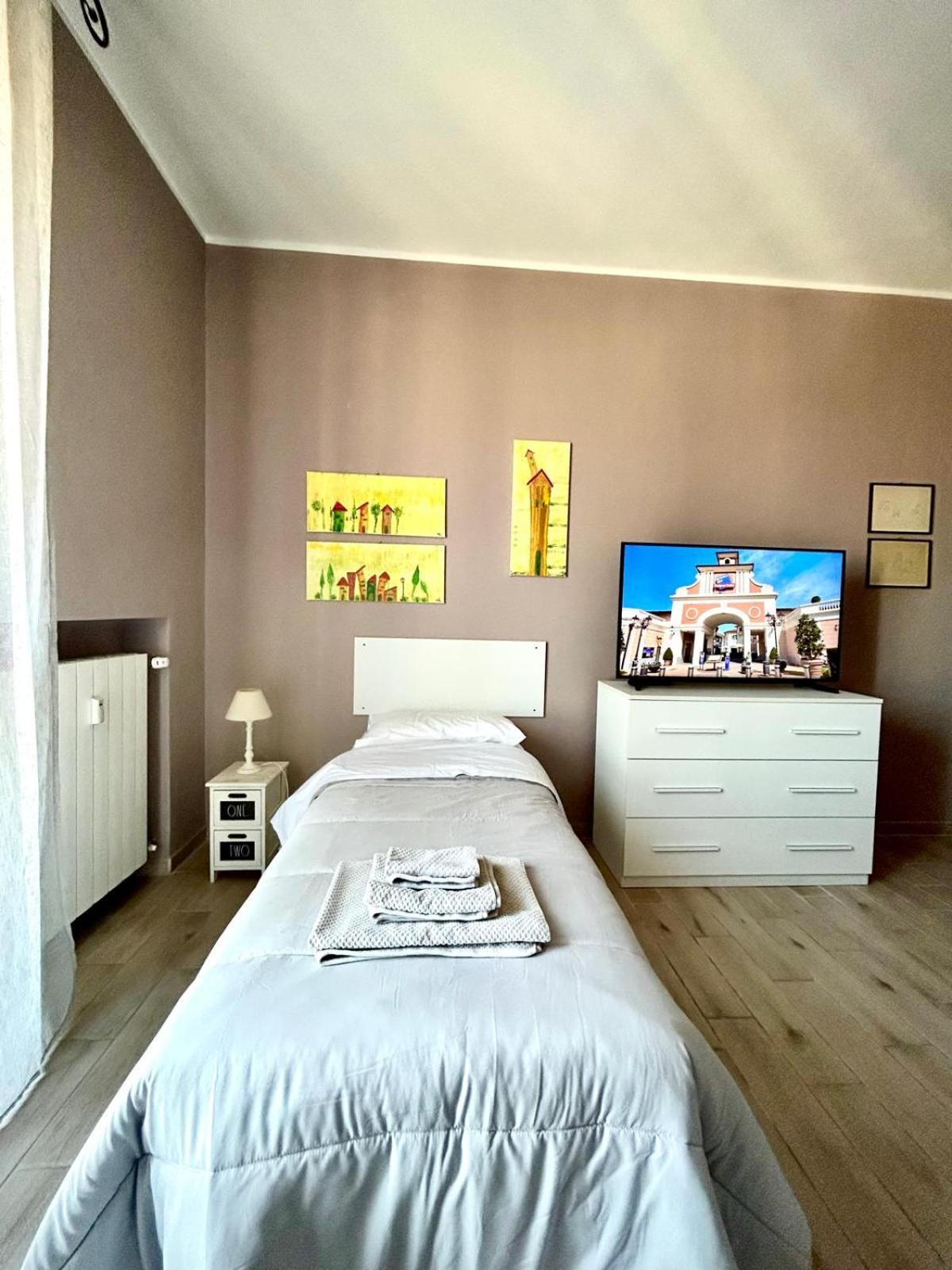 Appartamento Dante Novi Ligure Buitenkant foto